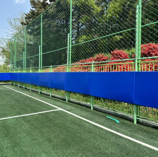 풋살장 야구장 축구장 휀스안전매트 (100x200x10cm)