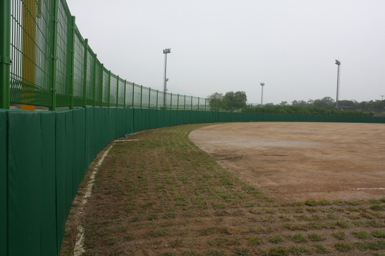 야구장 휀스안전매트 안전펜스 (100x200x7cm)