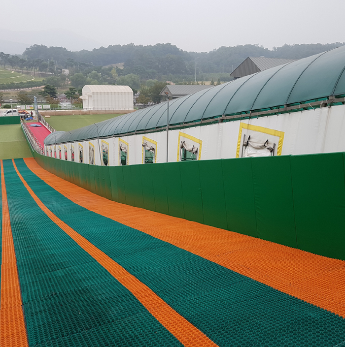 사계절썰매장 휀스안전매트 눈썰매장 안전매트 100x200x10cm