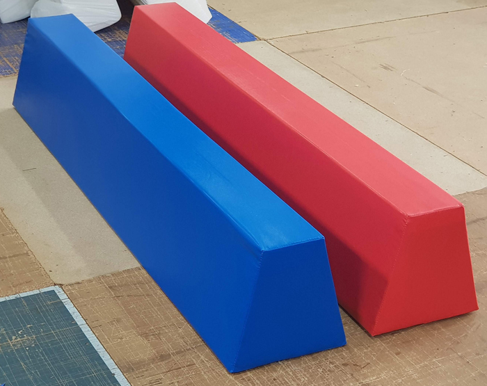 스폰지 칼라 평균대 길이 1800mm (180 x 30 x 30cm) 국산